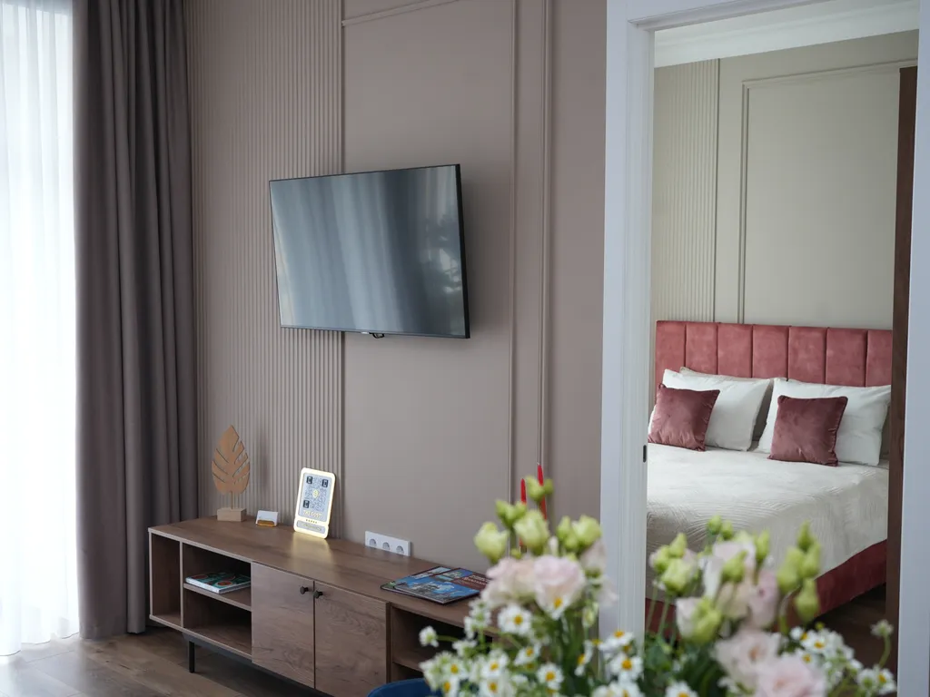 Стильная, современная квартира на набережной реки Волги