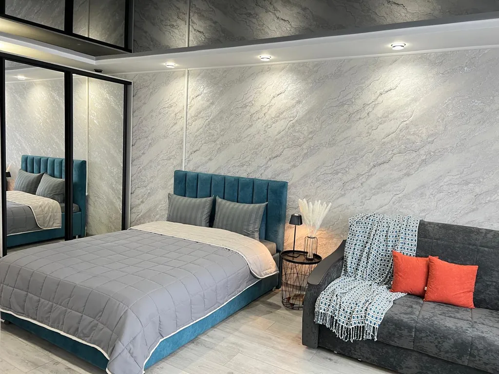 Отличная квартира в самом центре города — аренда посуточно в Рубцовск