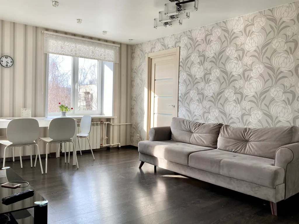 Квартира Чистая и просторная квартира в центр. районе. Две спальни и гостиная — Ярославль