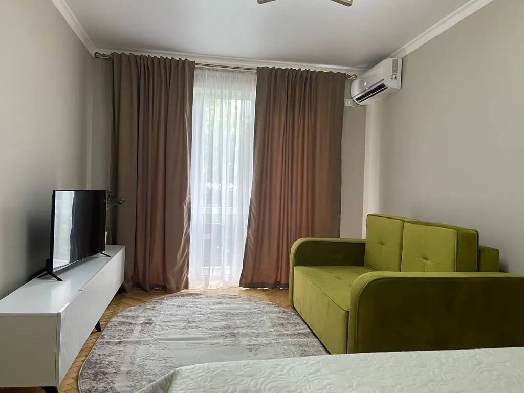 Уютная квартира в центре — аренда посуточно в Сухум