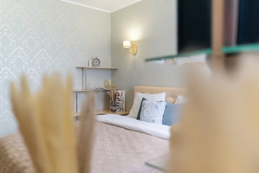 Дизайнерская двушка с биокамином