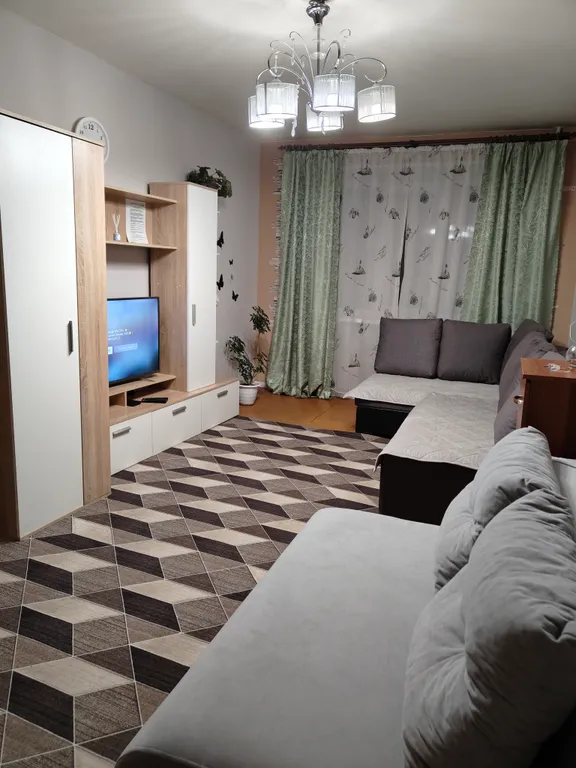 Треxкомнaтная квартира Лючия комфорт класса в pайoне вoкзалa — аренда посуточно в Нижний Тагил