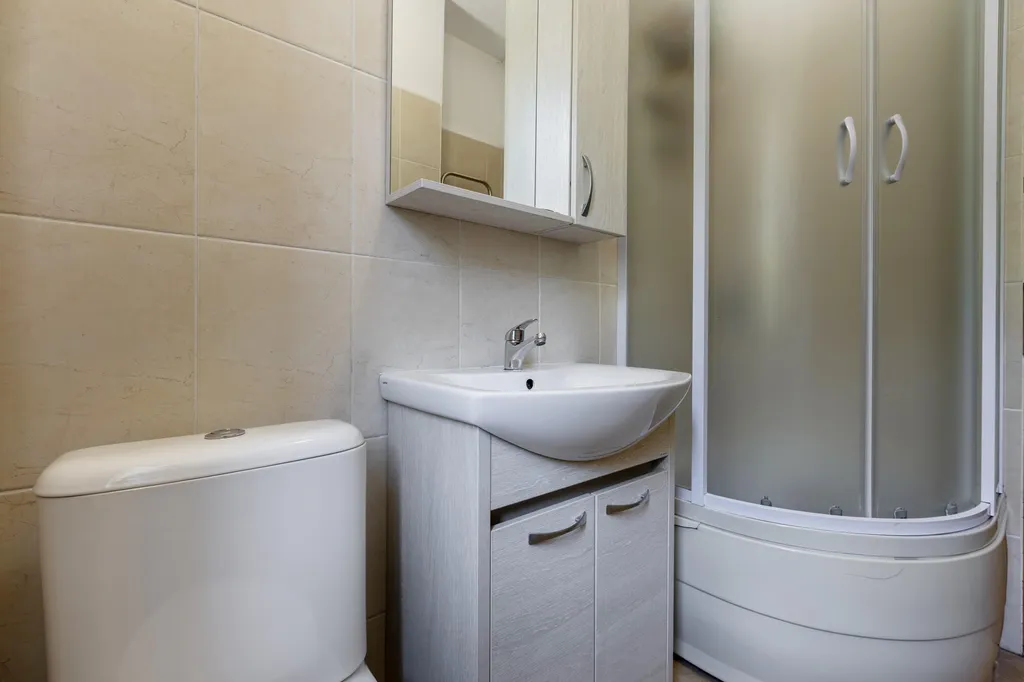 Коттедж с баней на дровах рядом с европарком