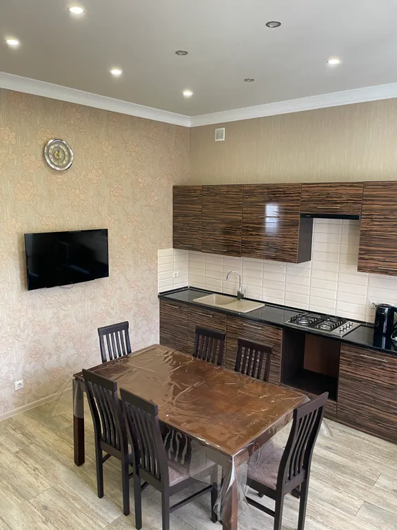 Двухкомнатная квартира в центре в элитном доме рядом с парком