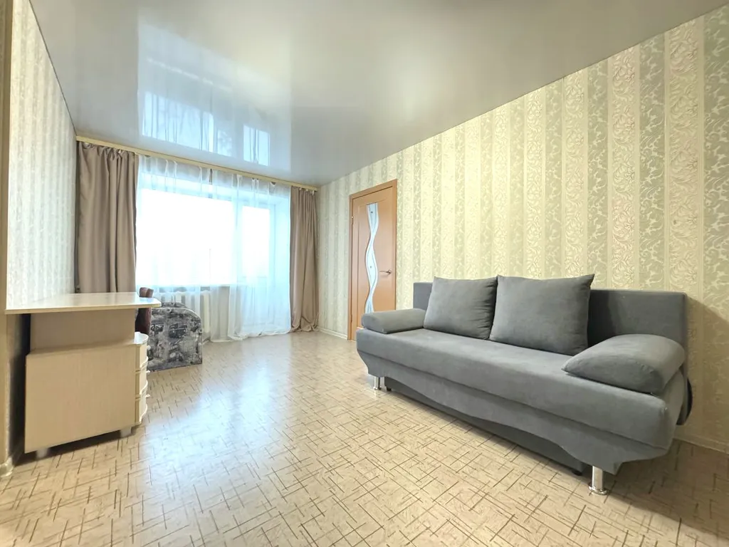 Двухкомнатная квартира в центре на Дзержинского