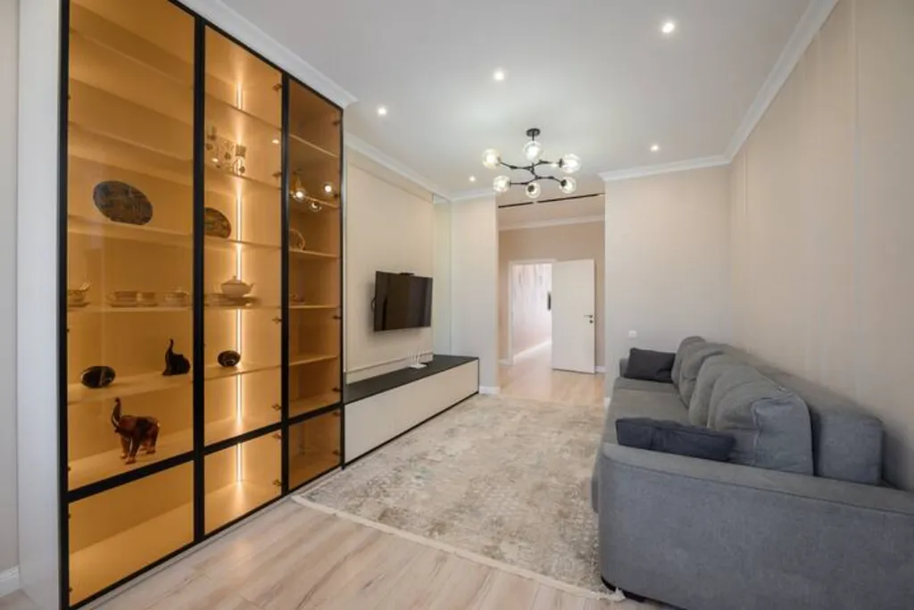 Роскошные апартаменты с видом на горы и на озеро