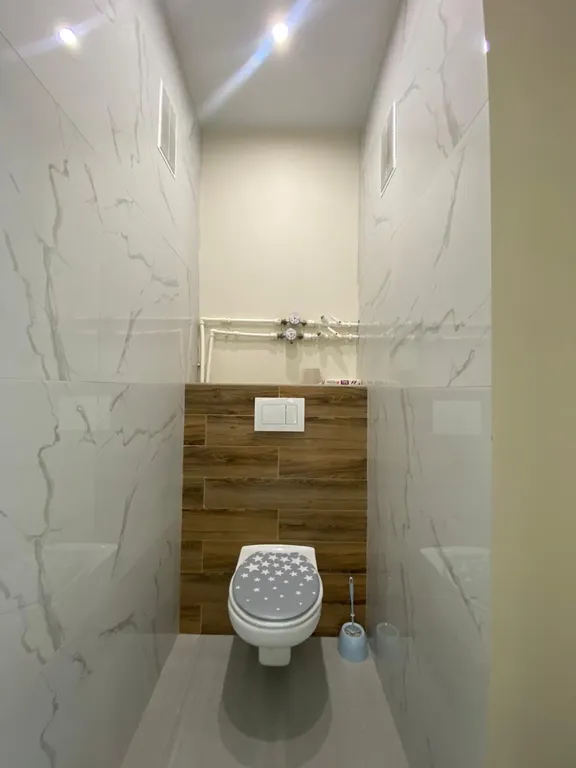 Современная двушка рядом с городской больницей