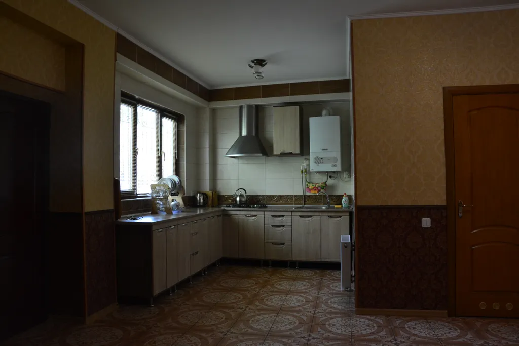 4-комнатный Дом