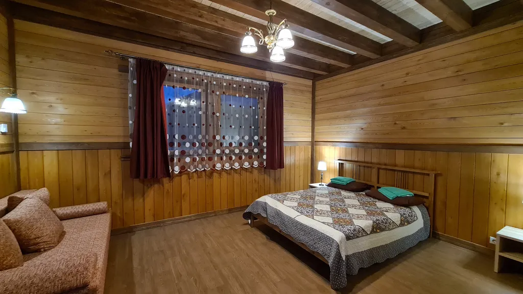 Коттедж на 12 человек Б4