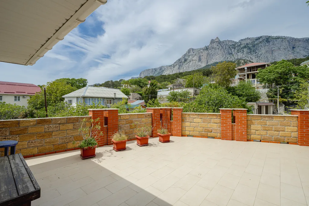 Красивый дом Азазель с сауной и с видом на море и горы