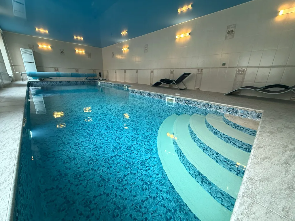 Коттедж Дом с бассейном, спортзалом и 3 спальнями — аренда посуточно в Раменское