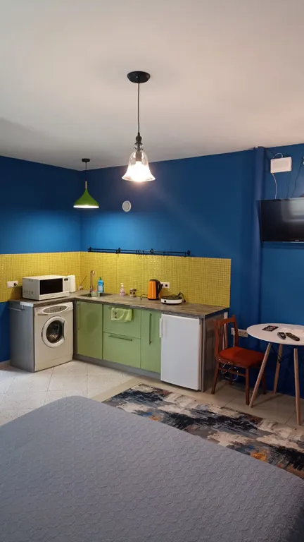 Комфортная квартира-студия в центре с патио