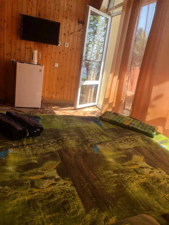 Квартира 4-х местный номер с видом на море в центре — аренда посуточно в Гагра