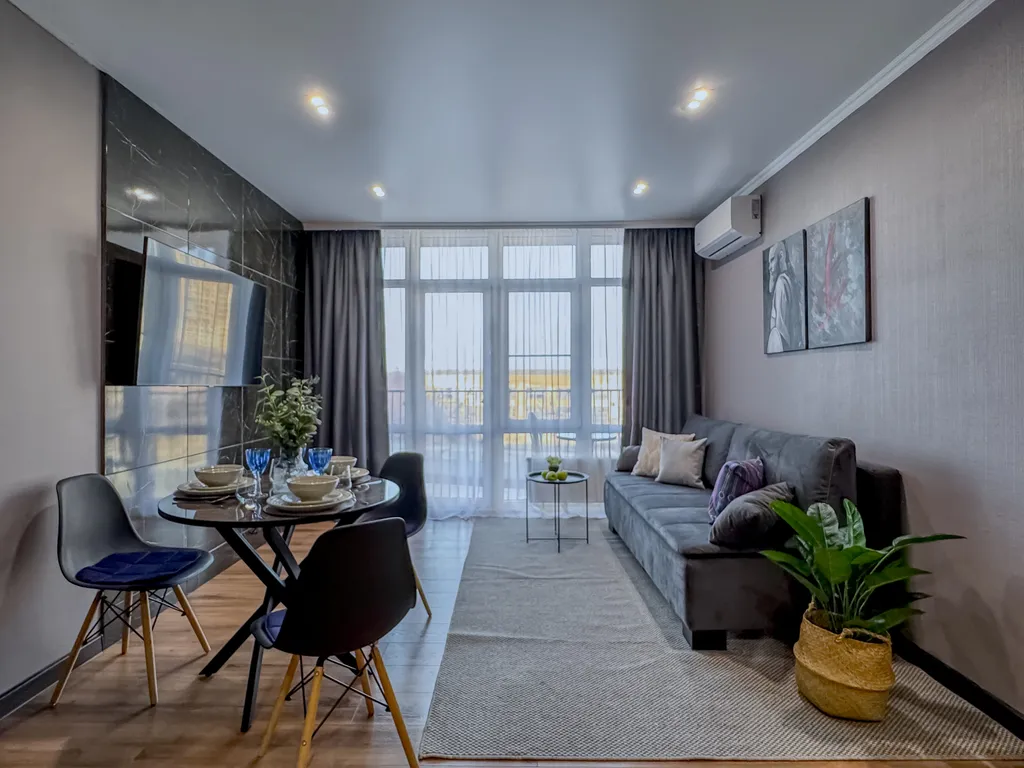 Евроквартира на берегу реки