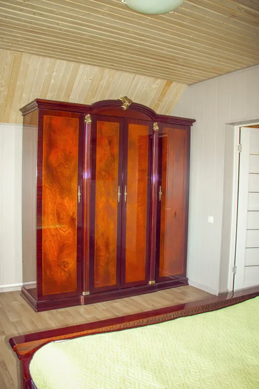 6-комнатный Дом