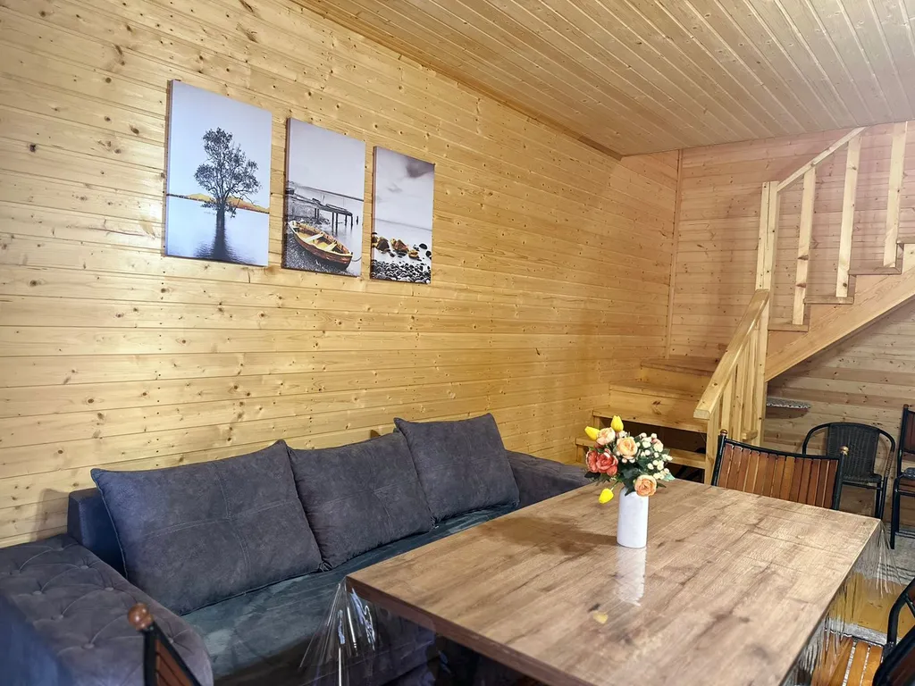 Домик на берегу моря на первой линии