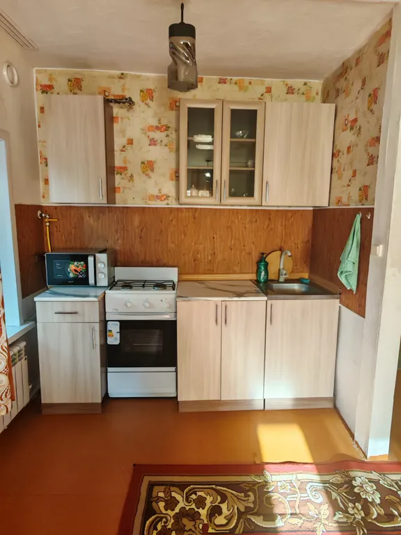 Домик в предгорье горы "50 лет"