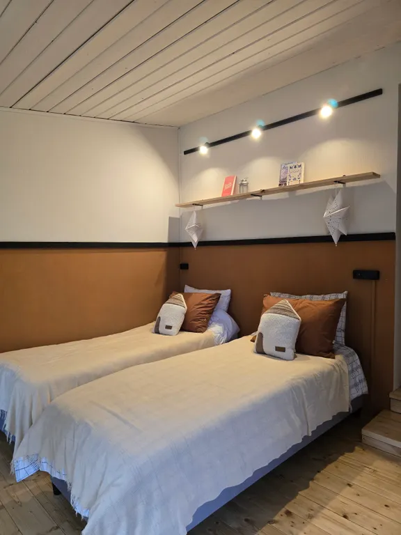 Домик в сосновом лесу