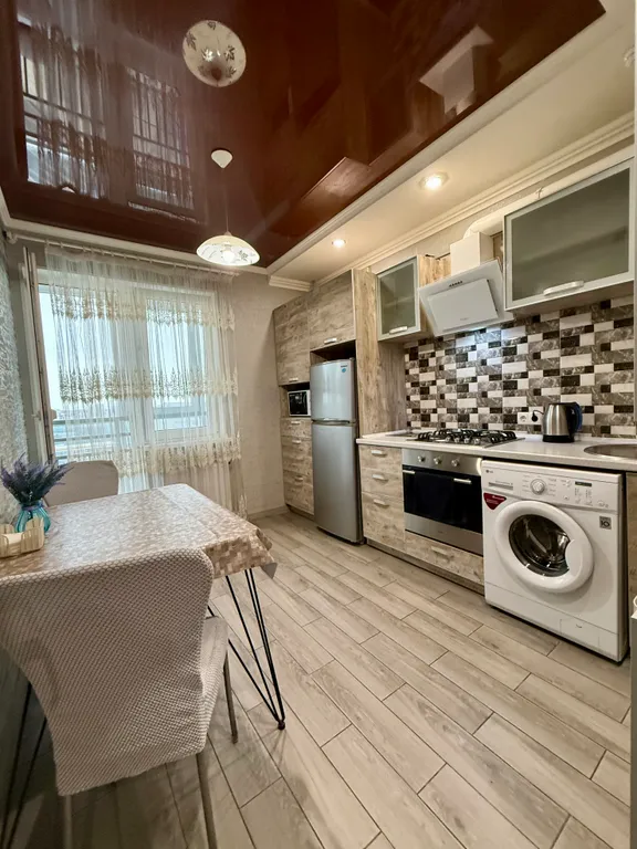 Уютная квартира рядом Ашан, с красивым видом на город