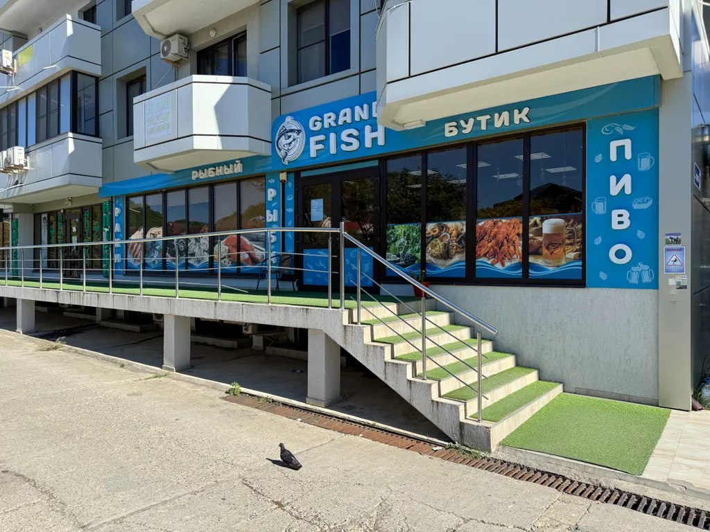 Квартира с балконом и видом на море