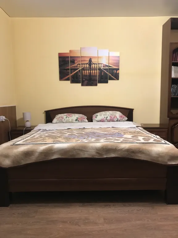 Уютная тёплая квартира в самом центре города — аренда посуточно в Оренбург