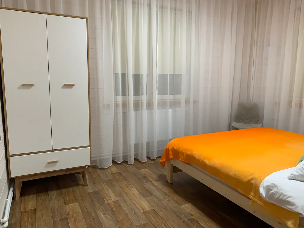 Уютный современный дом с террасой и банным чаном на участке 17 соток