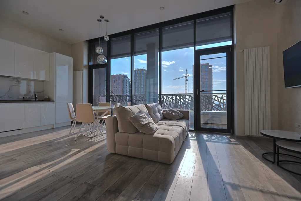 Уникальная квартира с панорамными окнами в центре Волгограда