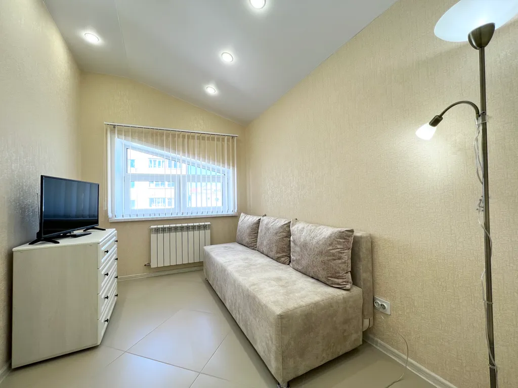 Комфортабельная 3-к квартира в новом доме на Тульской