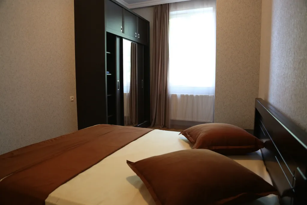 3-комнатная Квартира — аренда посуточно в Тбилиси