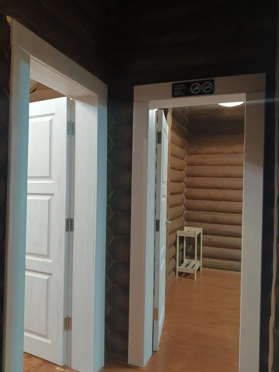 Уютный домик возле озера