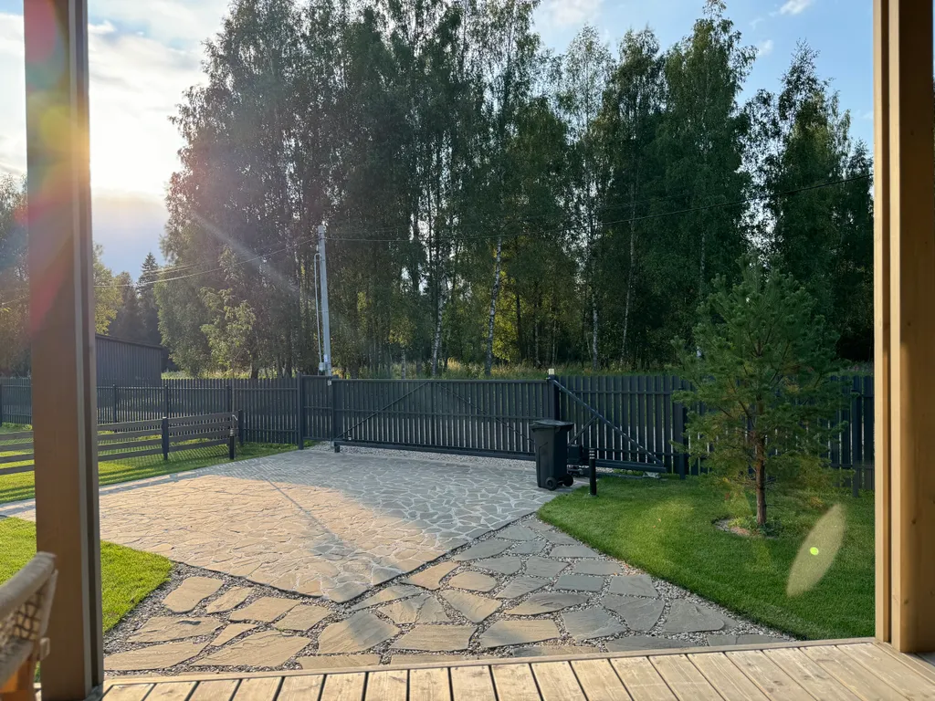 Уютный загородный дом в тишине