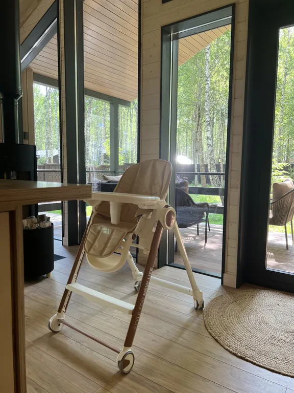 С сауной и камином одноэтажный барн в березовой роще