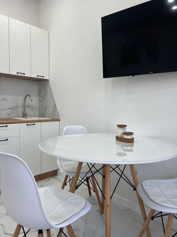 Квартира Квартира Уютная студия с балконом — Сириус