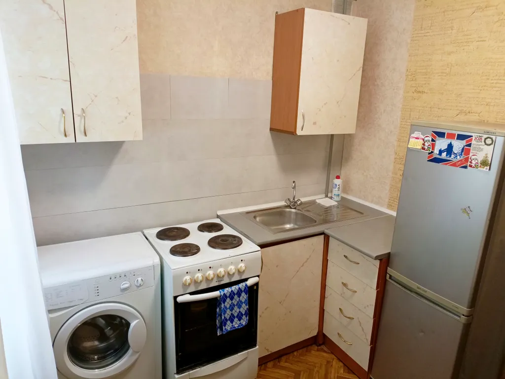 2х ком квартира, до 6 человек. 5й Армии 10. Набережная Ангары