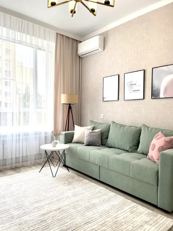 Красивая квартира в центре правого берега возле Набережной