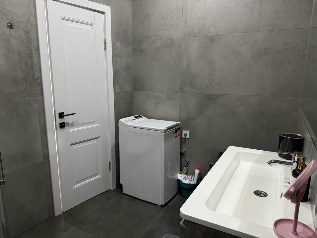 Элегантная 3-комнатная квартира в историческом центре с видом