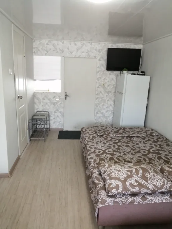 Коттедж Дом с личной кухней и санузлом — Ейск