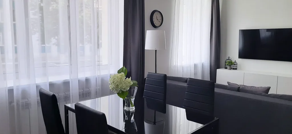 Квартира Уютная современная студия в центре с дистанционным заселением — аренда посуточно в Белгород