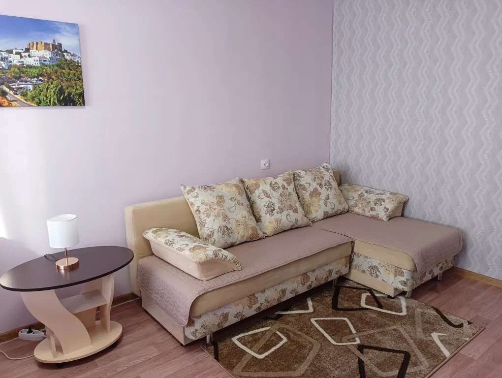 Уютная однокомнатная квартира — аренда посуточно в Апатиты