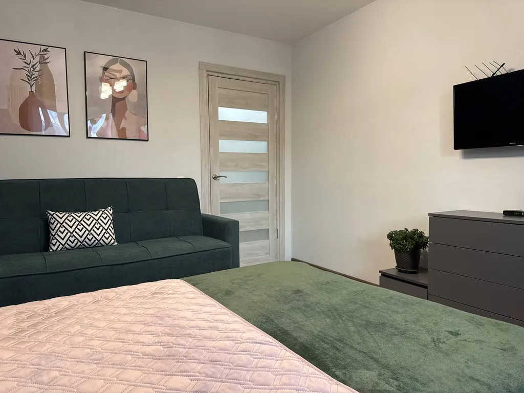 Просторная однушка в новом доме с большой парковкой