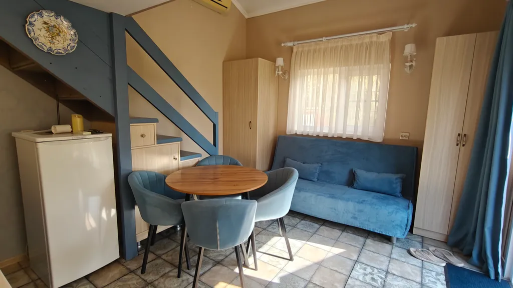 Коттедж-студия с видом на горы