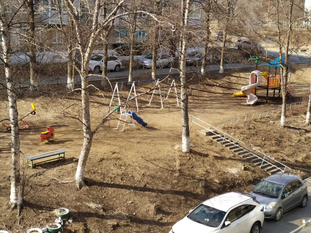 У моря в тишине двухкомнатная квартирка