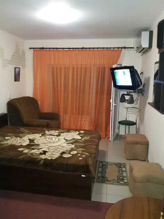 Квартира Уютная комната в центре города — аренда посуточно в Алушта