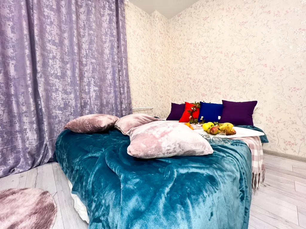 Нежная квартира-студия — аренда посуточно в Мурино