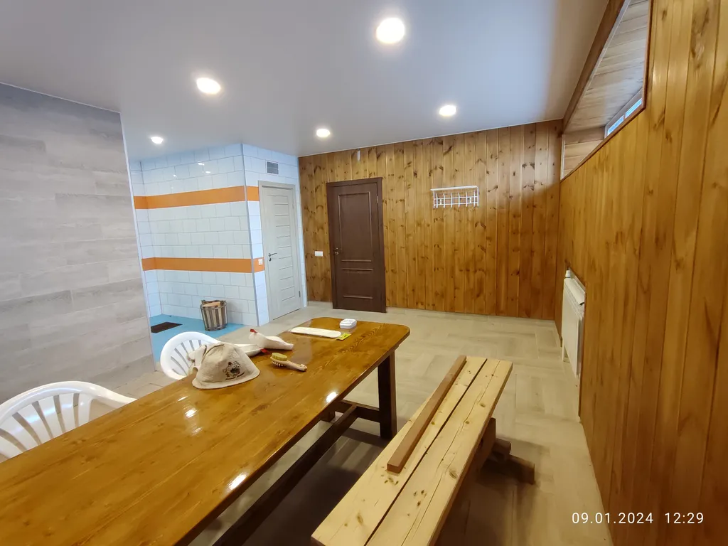 Добрый дом с баней и большим залом-камином