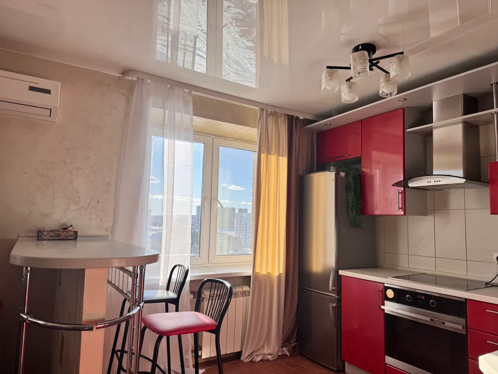 Просторная квартира с видом на Китай на самой набережной