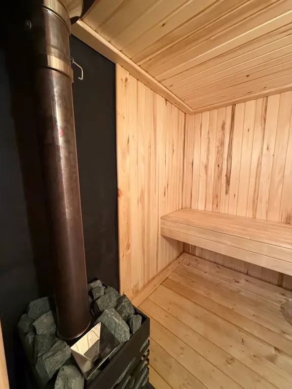 Дом-банька с видом на город