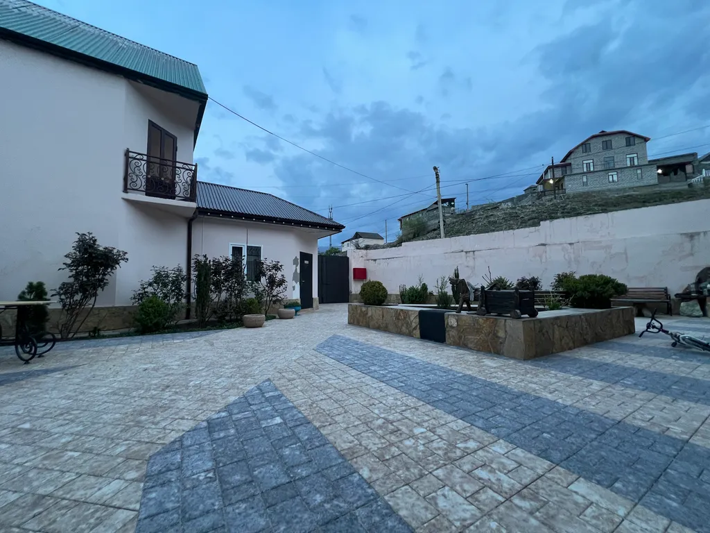 Двухместный полулюкс с видом на горы