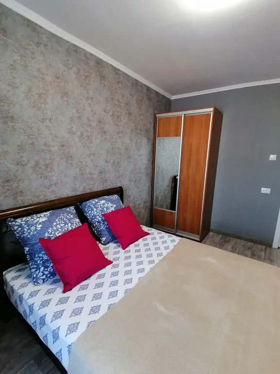 Чистая двухкомнатная квартира на Каштаке — аренда посуточно в Томск