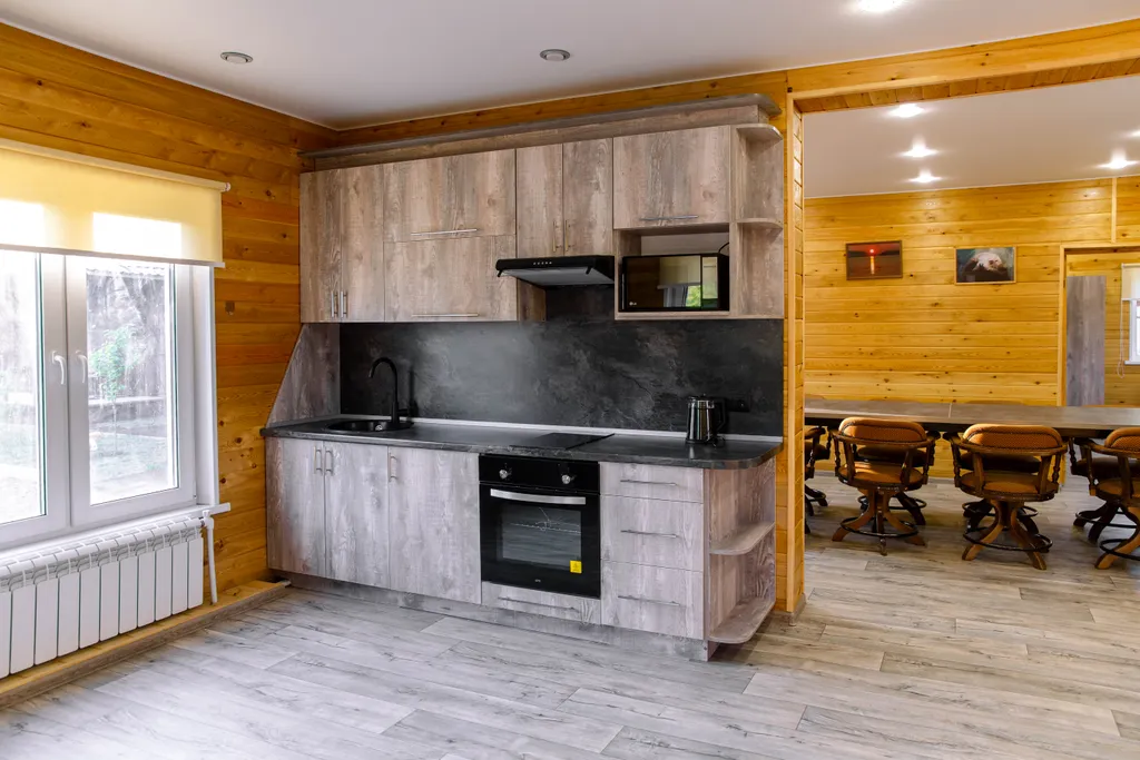 Коттедж в 10 минутах езды от города